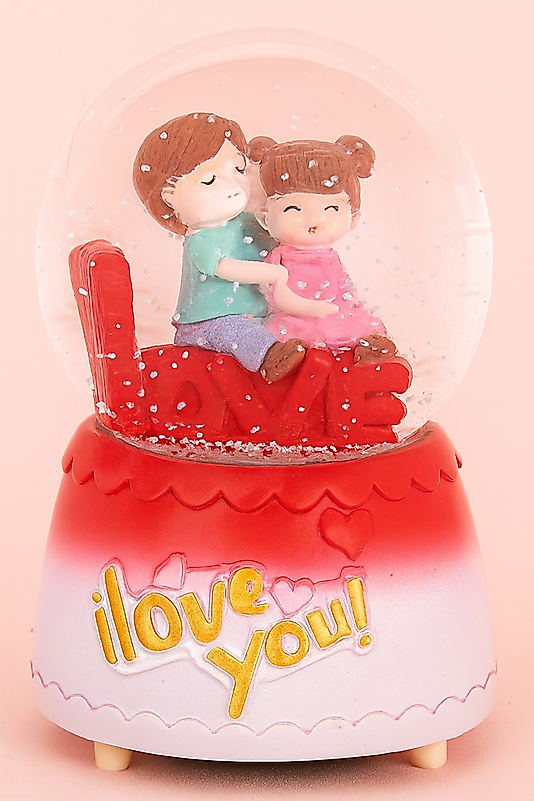 Romantik Aşıklar Temalı Kar Küresi