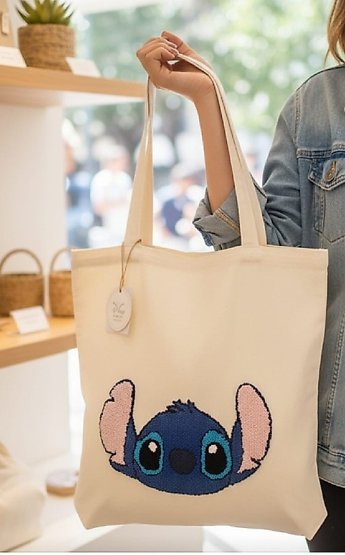 Stitch Temalı El Yapımı Punch Nakışlı Kanvas Çanta